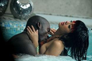 美女被扒皮分尸照片,美女惨遭扒皮分尸，真相令人胆寒