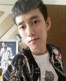 mc阿哲个人资料,音乐梦想的坚守者，从草根到舞台巨星的蜕变之路